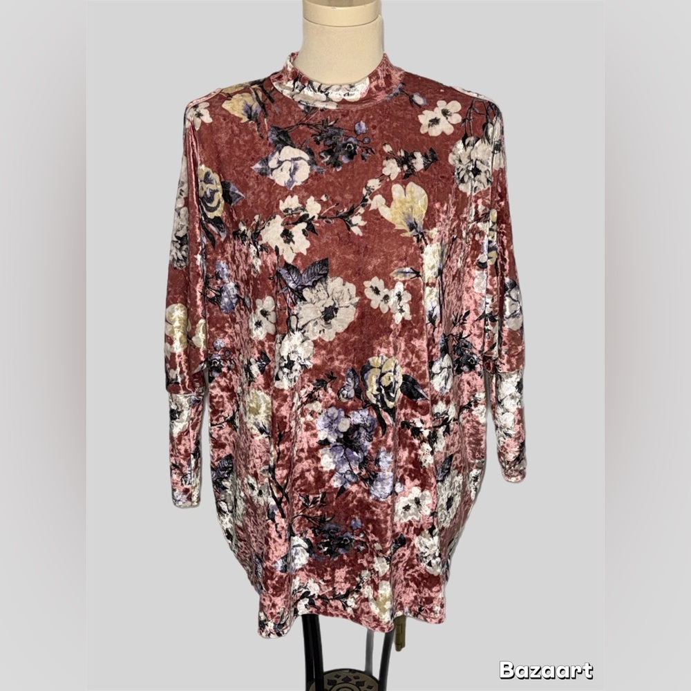 Peach love cold shoulder velvet top size small.